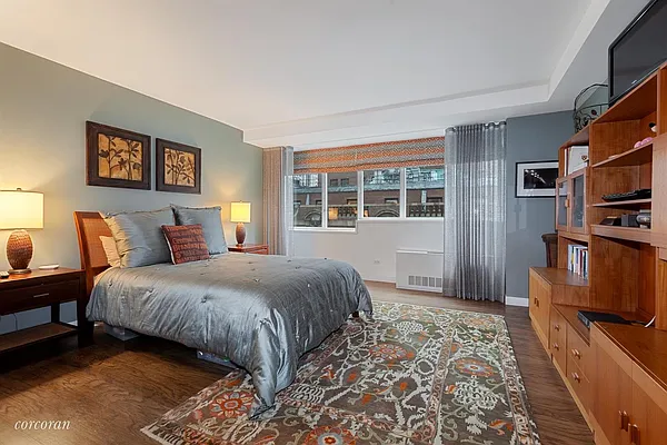 Sold by Corcoran | media 6