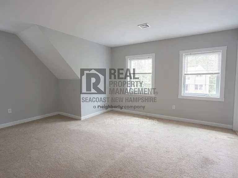 8 Winslow Dr — Photo 17