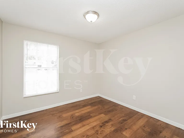 420 Clay St — Photo 11