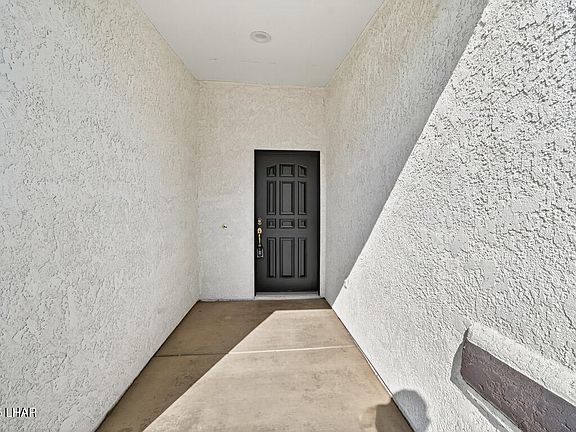 4th image of 2765 Arcadia Dr
