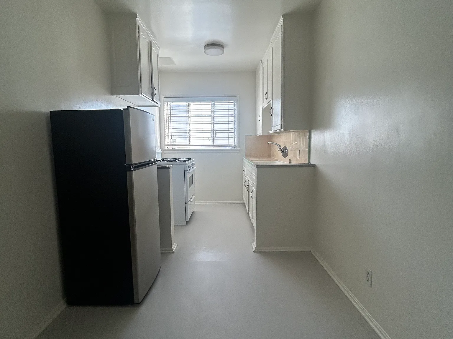 1 bed, 750 sqft, $1,995 — Photo 3