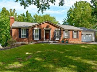 943 Morena Ct, Ballwin, MO 63011