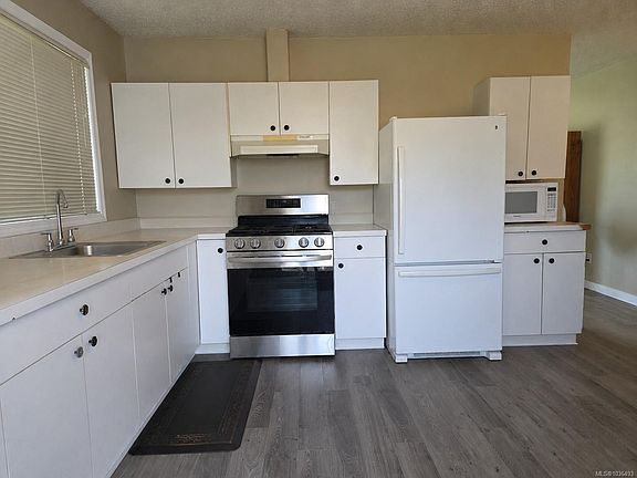 2nd image of 4535 Arrowsmith Rd