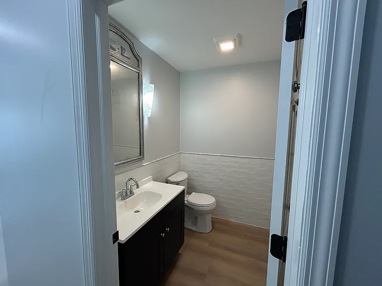 243 Vine St #3 — Photo 5