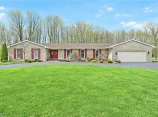 9271 Hillview Dr NE, Warren, OH 44484