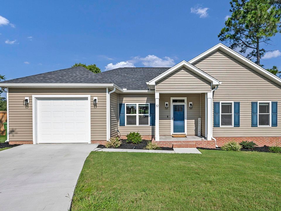 1st image of 12 Magnolia Bay Ct