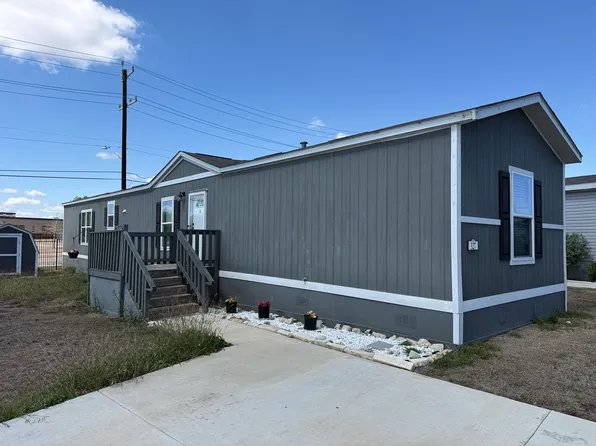 7151 Woodlake Pkwy Unit 327, San Antonio, TX 78218