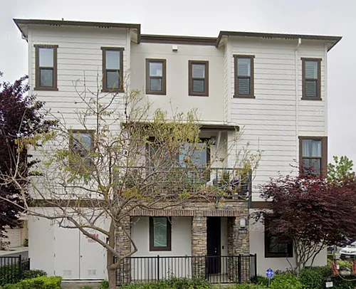 22755 Filbert St Photo 1