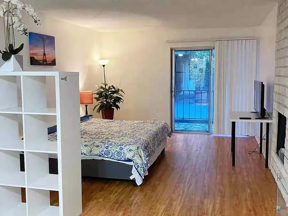 11701 Texas Ave #114GPLUS