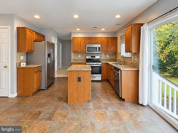5th image of 14263 Town Commons Way