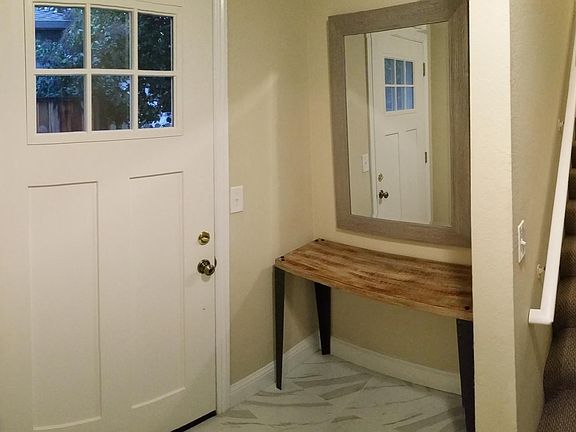 4th image of 224 N Central Ave APT C