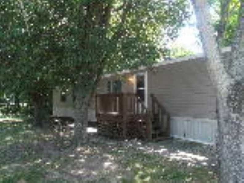 2nd image of 4902 Estate Dr