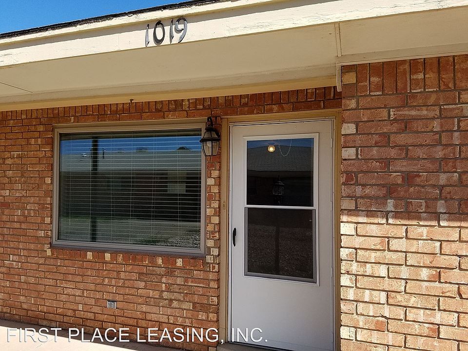 1st image of 1019 Cameo St