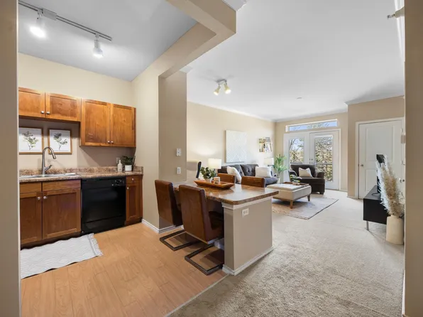 13570 Technology Dr APT 2221, Eden Prairie, MN 55344
