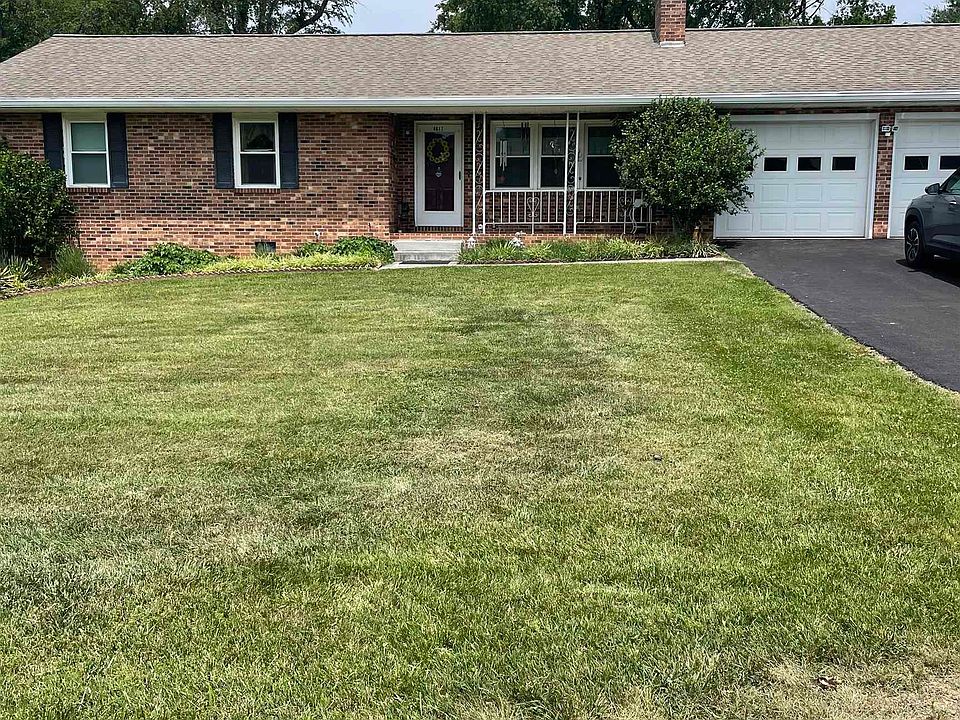 1st image of 4617 Newbern Heights Dr