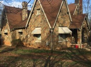 1325 12th Ave NE, Hickory, NC 28601