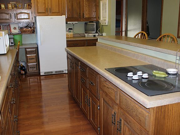 Another view of kitchen