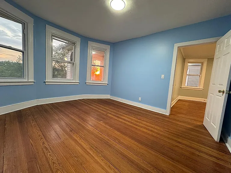 61-2 Lounsbury St #1 — Photo 6