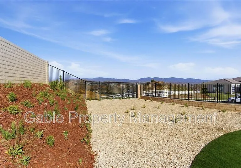 30000 N Camino Los Robles — Photo 27