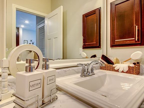 14-Austin-Waters-at-Tech-Ridge-13301-Center-Lake-Dr.-Austin-