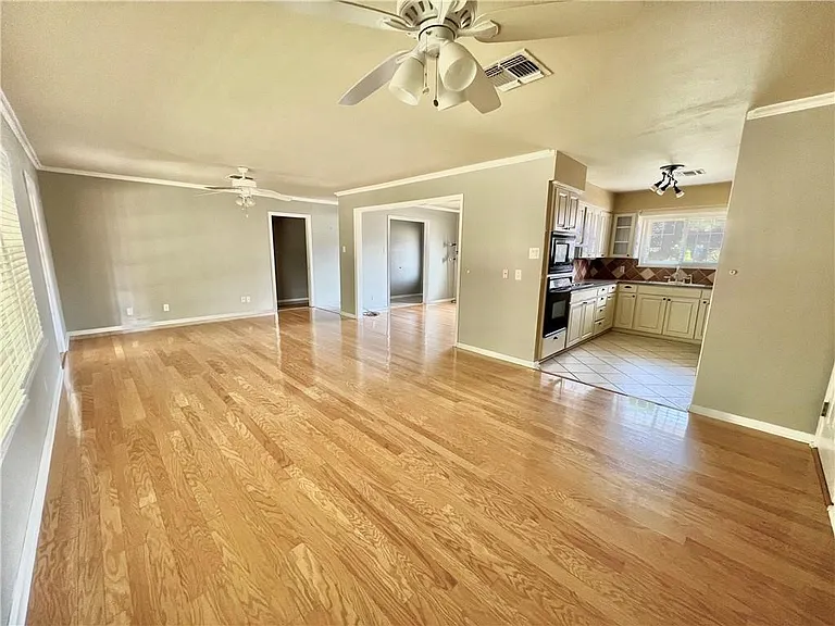 104 W Janin Cir — Photo 2