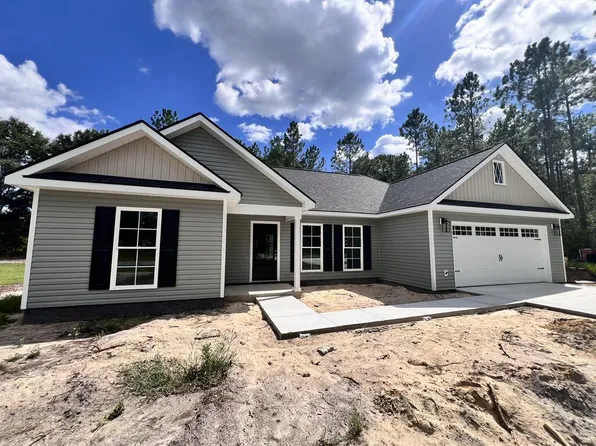 81 Chase Cir, Tifton, GA 31793