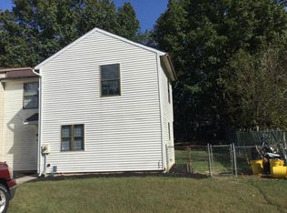 55 Brookshire Rd, Sicklerville, NJ 08081