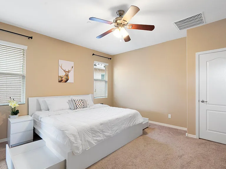 9122 W Coolbrook Ave — Photo 22