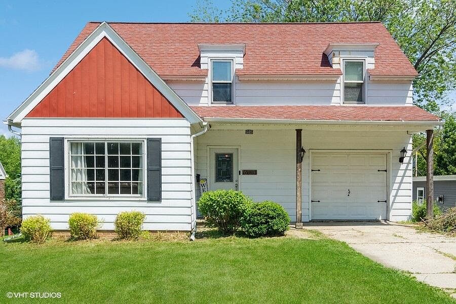 1st image of 608 West Mackie STREET
