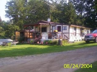 9356 W Lake Rd, Lake city, PA 16423