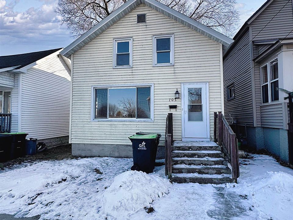 1st image of 705 11th Ave