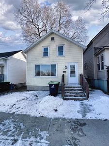 705 11th Ave, Menominee, MI, 49858