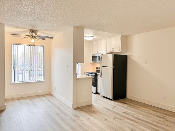 5311 College Oak Dr #26