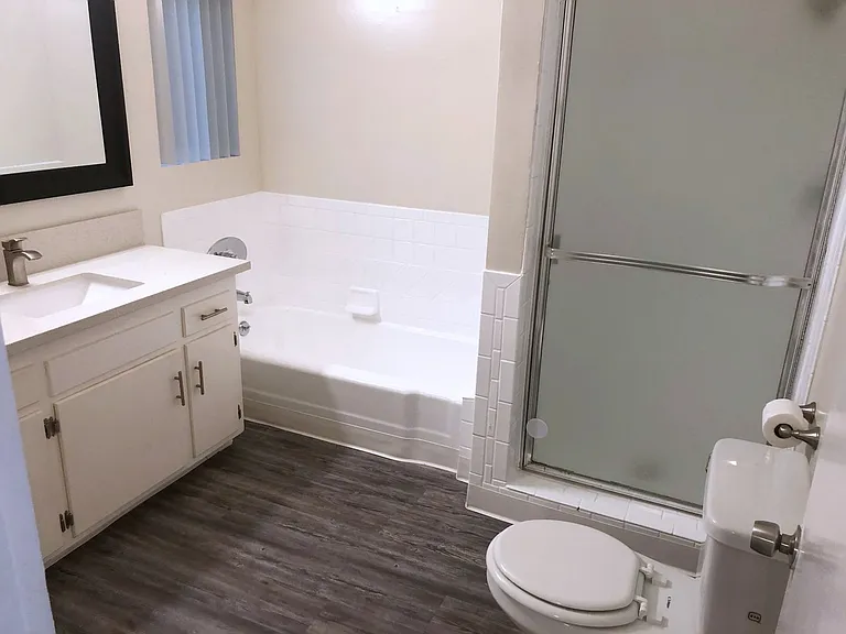 4950 Coldwater Canyon — Photo 18