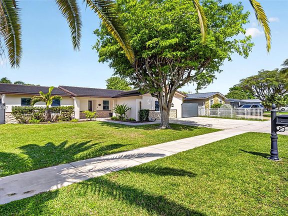 3rd image of 7434 SW 129th Ct