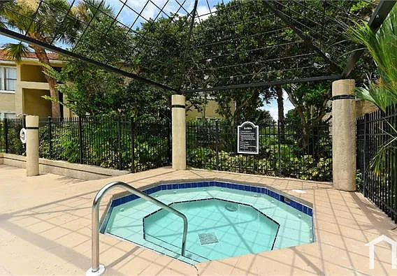2 bed, 1100 sqft, $1,795 — Photo 4