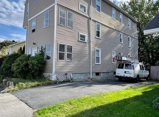 1 Lapierre St #2, Worcester, MA 01604