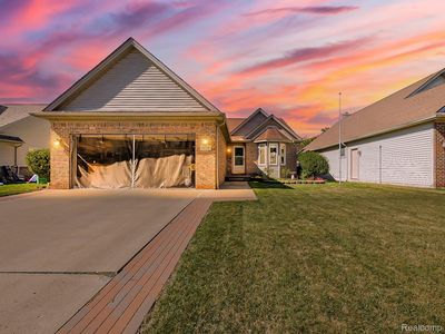 5374 Franklin Ave, Trenton, MI, 48183