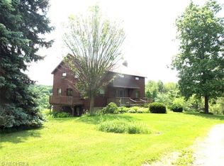 13187 Kinsman Rd, Burton, OH 44021