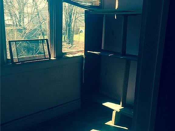 2nd image of 639 Broadway St