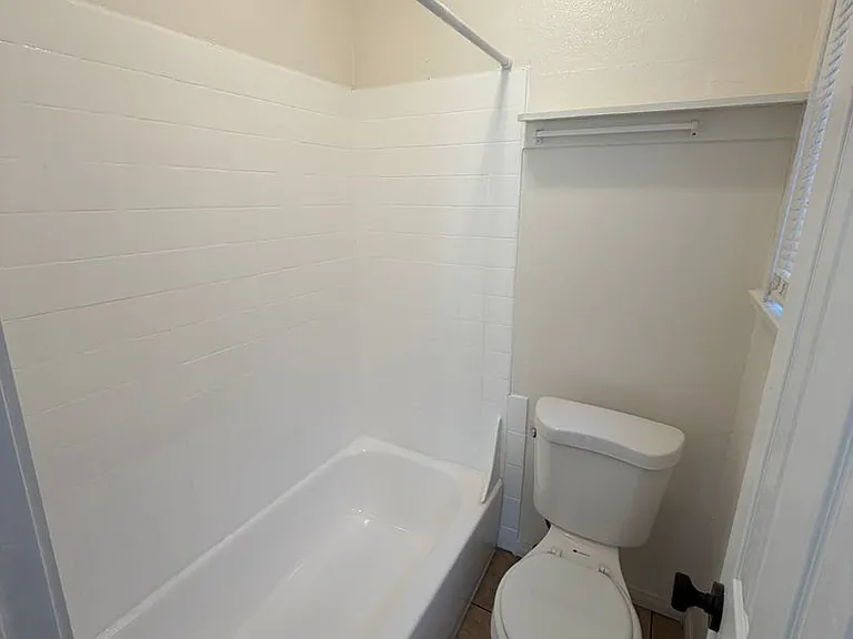 1128 Raymond Ave #12A — Photo 8
