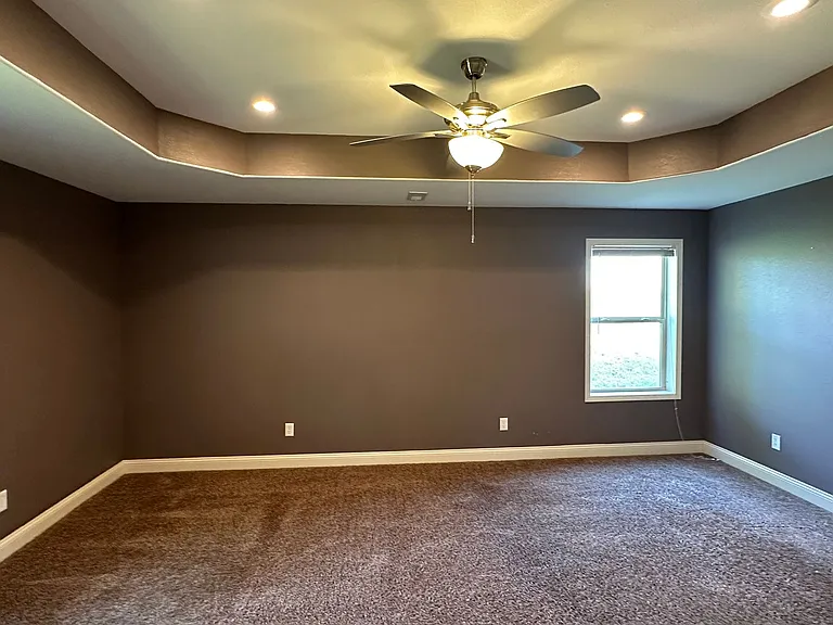 335 Lyle Curtis Cir — Photo 47
