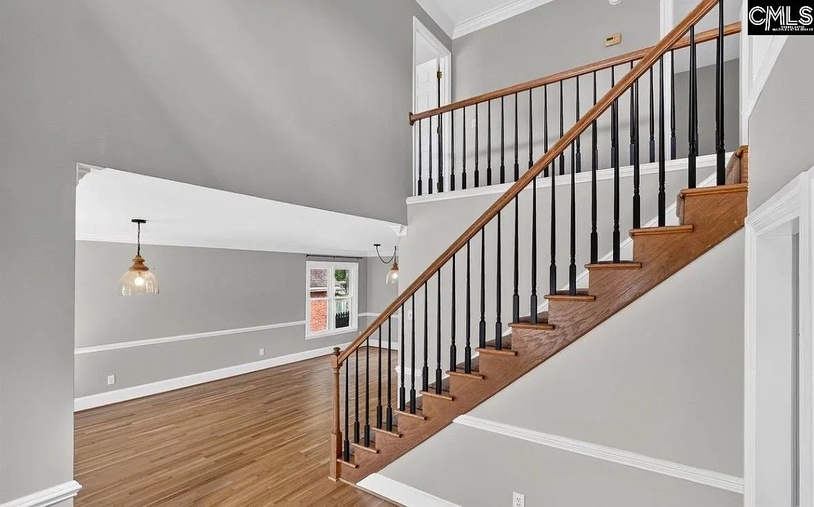 4 bed, 2384 sqft, $2,600 — Photo 3