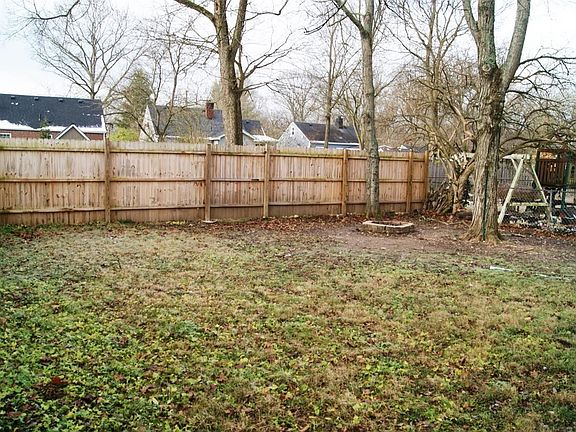 5th image of 511 Dot Ave