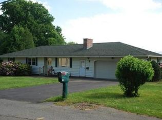 3 King St, Hatfield, MA 01038