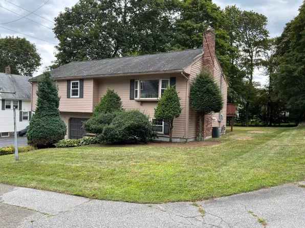 4 West St, Wakefield, MA 01880