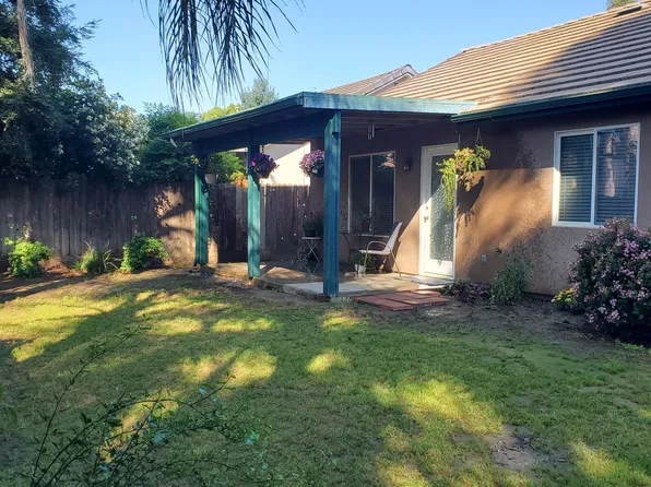 3927 E Center Street, Visalia, CA 93291
