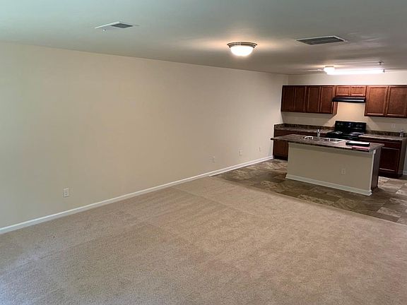 5th image of 2107 Belmont Cir