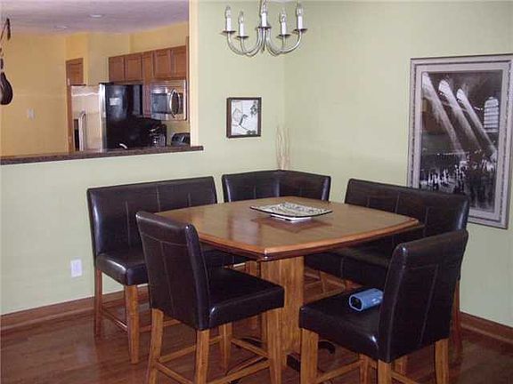 5th image of 5946 Woodshire Dr #305