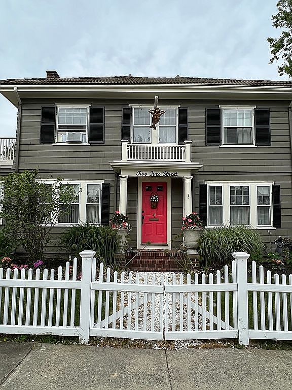 2 Ives St, Beverly, MA 01915 Zillow